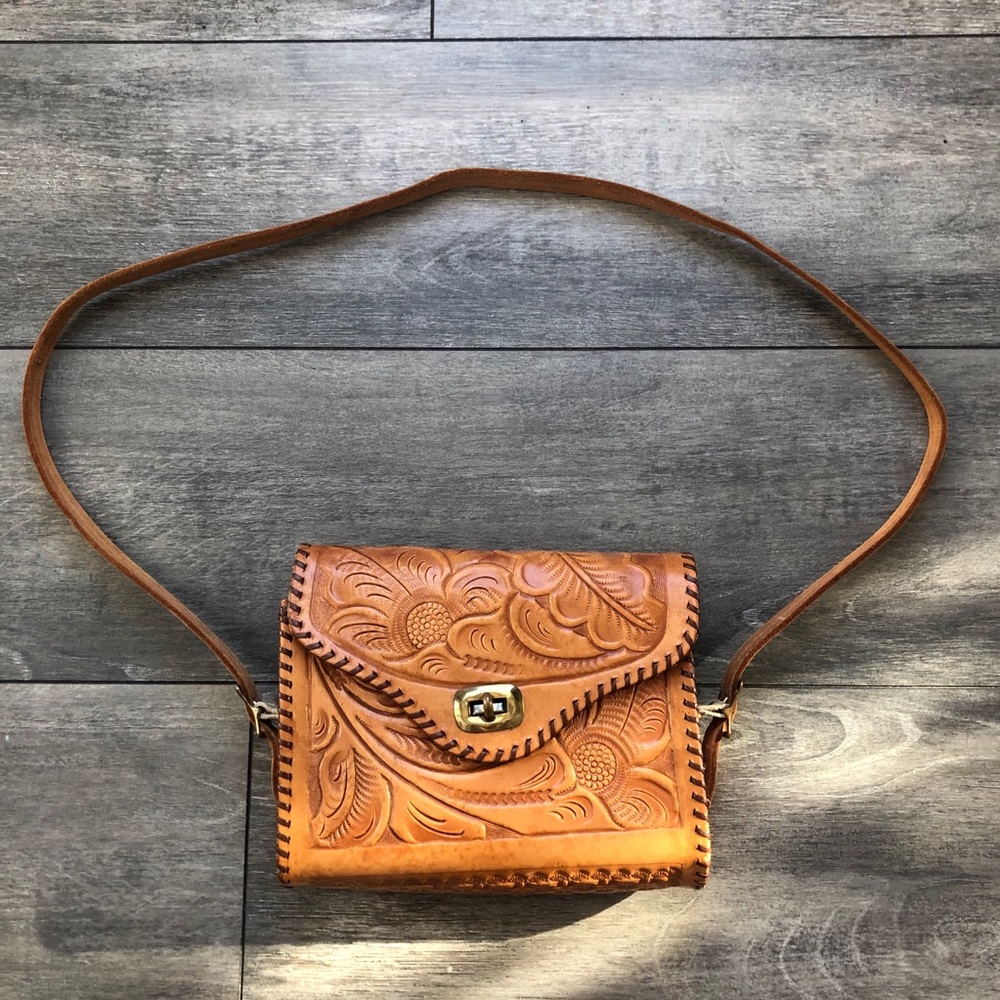 VINTAGE real leather quality unique purse